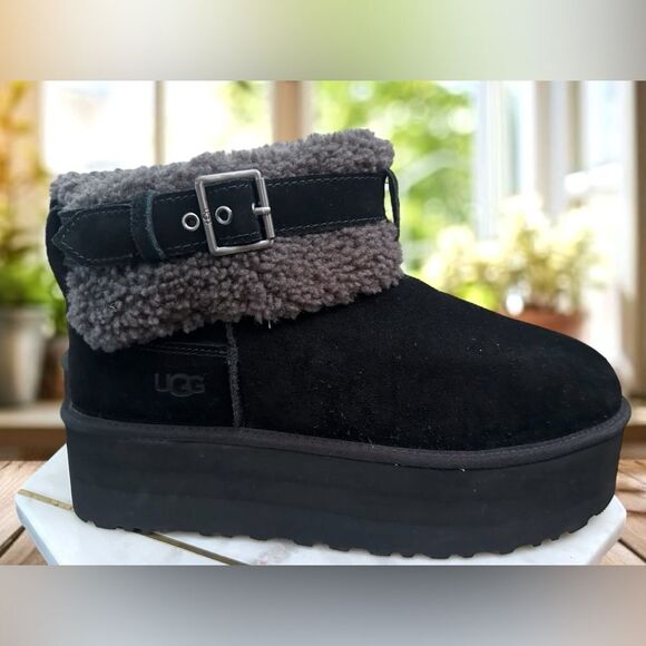 UGG Ultra Mini Belted Roller Boots Black Suede Shearling Platform Women’s 12 EU - Picture 1 of 12